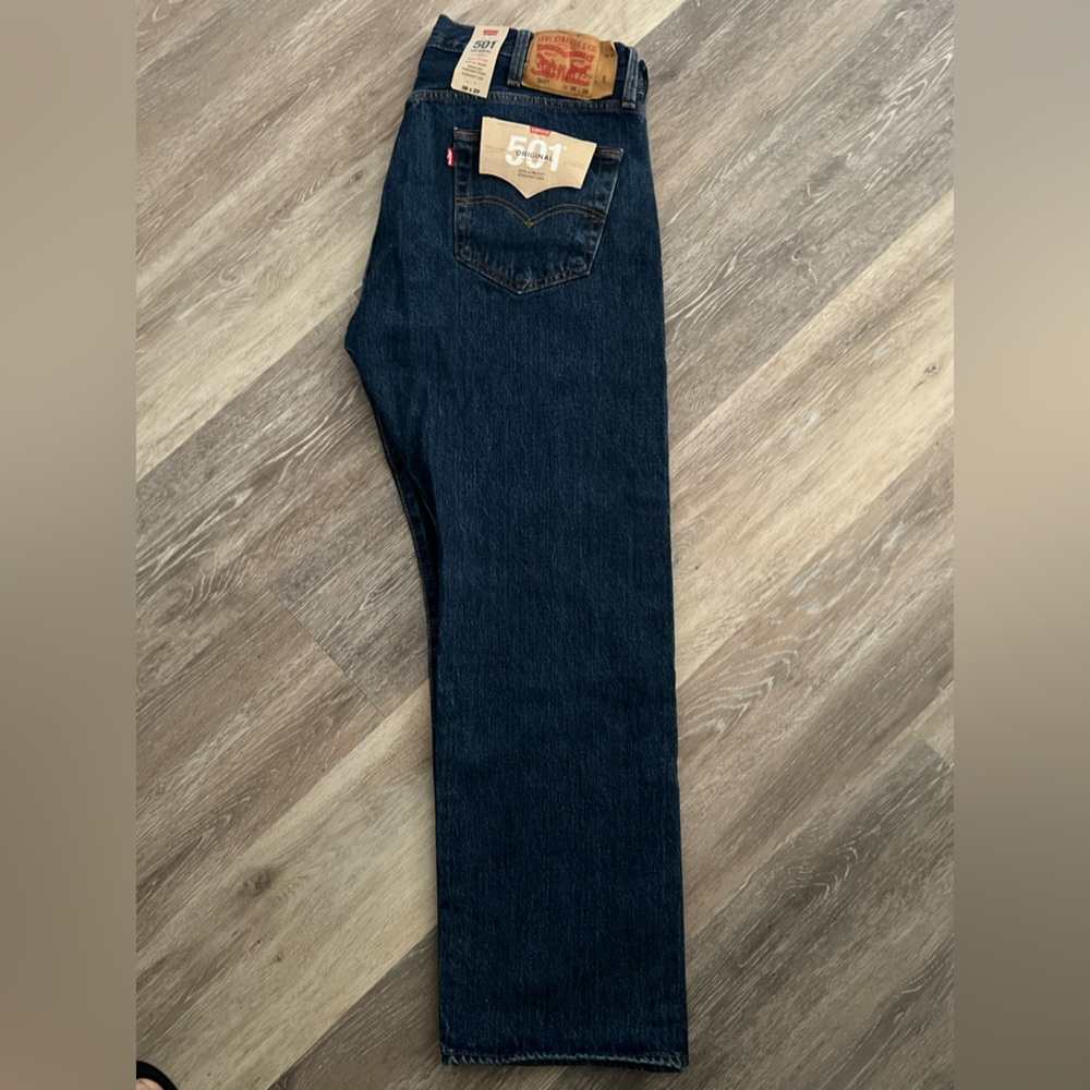 Levi’s 501 Jeans - Picture 3 of 5
